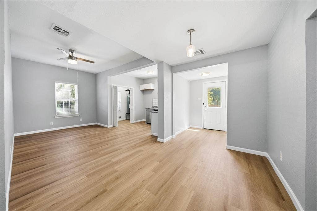 1207 Paul Quinn Street, Waco, TX 76704 1207 Paul Quinn Street, Waco, TX 76704