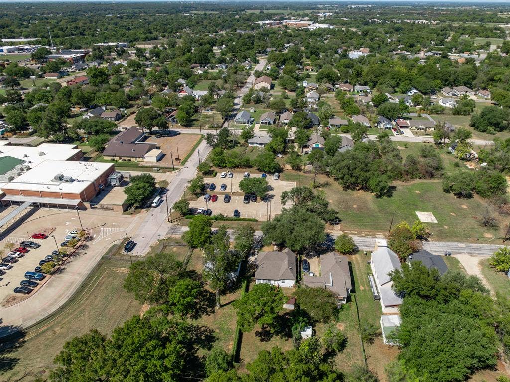 1207 Paul Quinn Street, Waco, TX 76704 1207 Paul Quinn Street, Waco, TX 76704