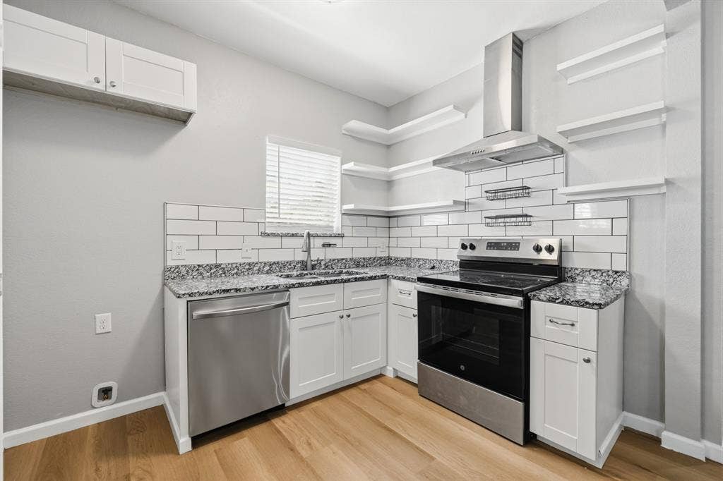 1207 Paul Quinn Street, Waco, TX 76704 1207 Paul Quinn Street, Waco, TX 76704