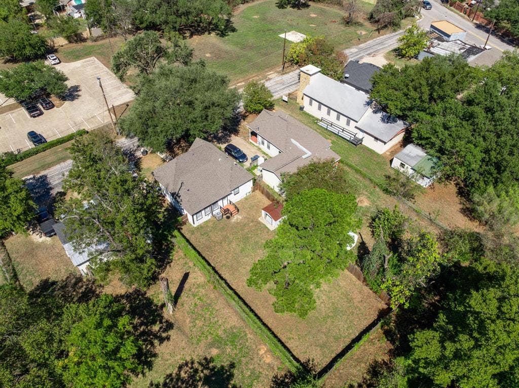 1207 Paul Quinn Street, Waco, TX 76704 1207 Paul Quinn Street, Waco, TX 76704