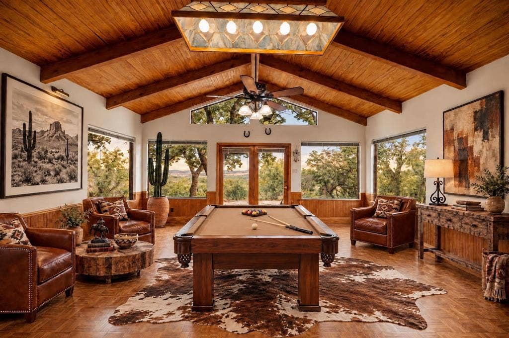 Virtually Staged Entertainment Room