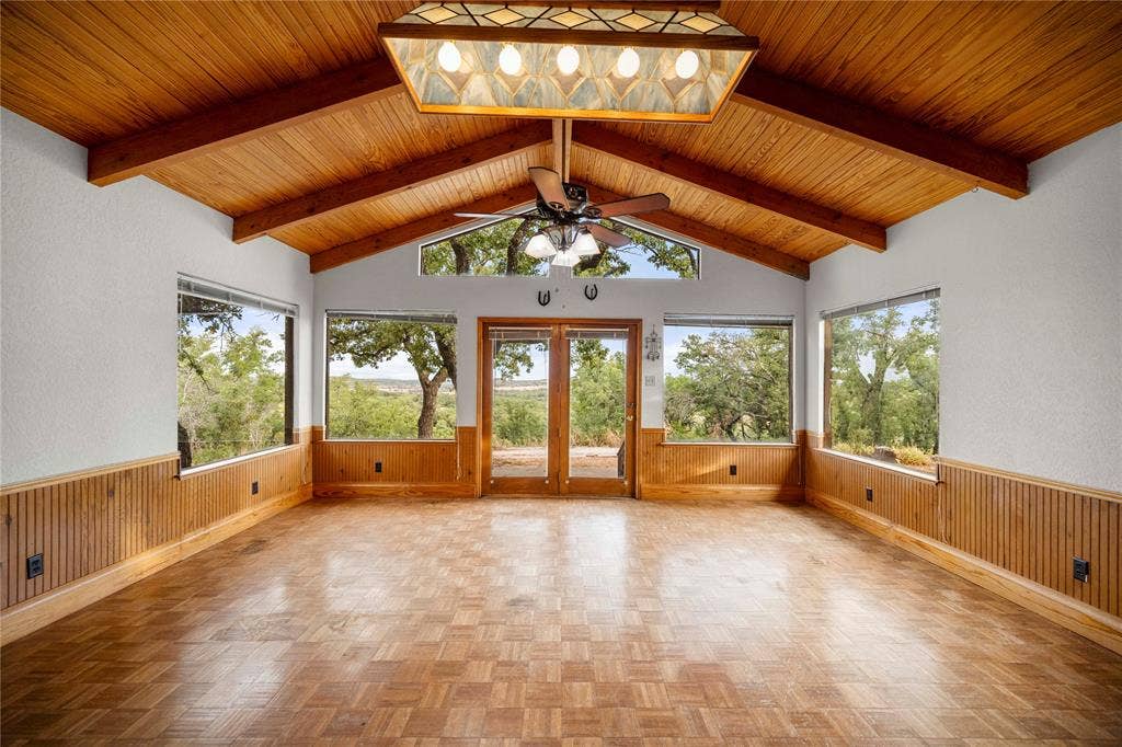Entertainment Room