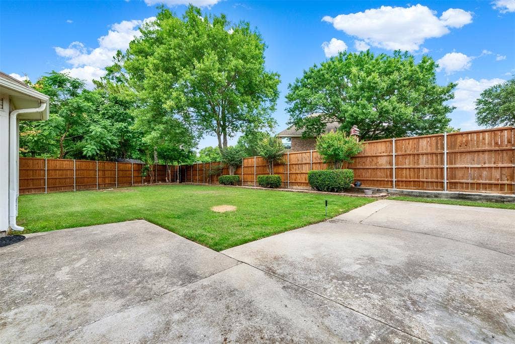 1101 Easton Lane, Allen, TX 75002 1101 Easton Lane, Allen, TX 75002