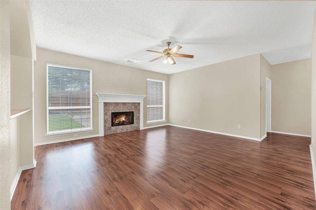 1101 Easton Lane, Allen, TX 75002 1101 Easton Lane, Allen, TX 75002