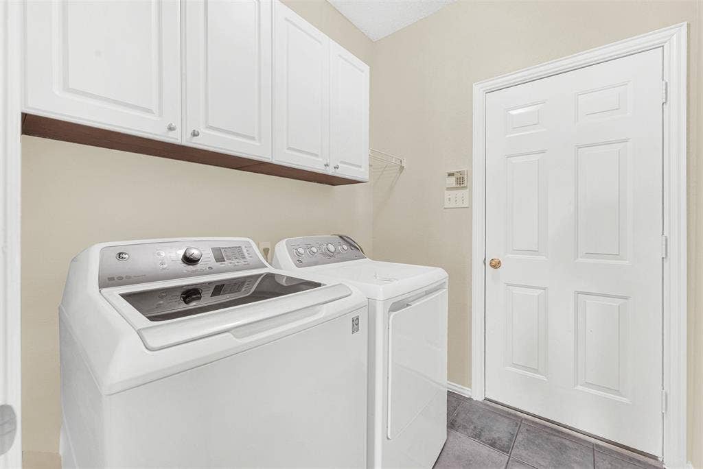 1101 Easton Lane, Allen, TX 75002 1101 Easton Lane, Allen, TX 75002