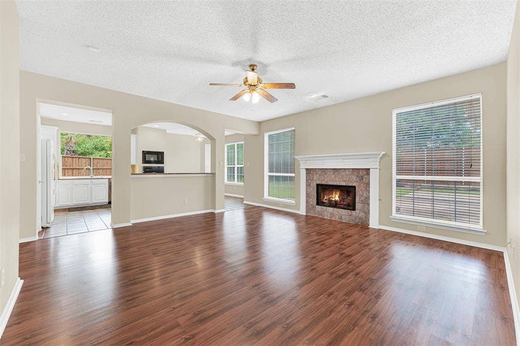 1101 Easton Lane, Allen, TX 75002 1101 Easton Lane, Allen, TX 75002