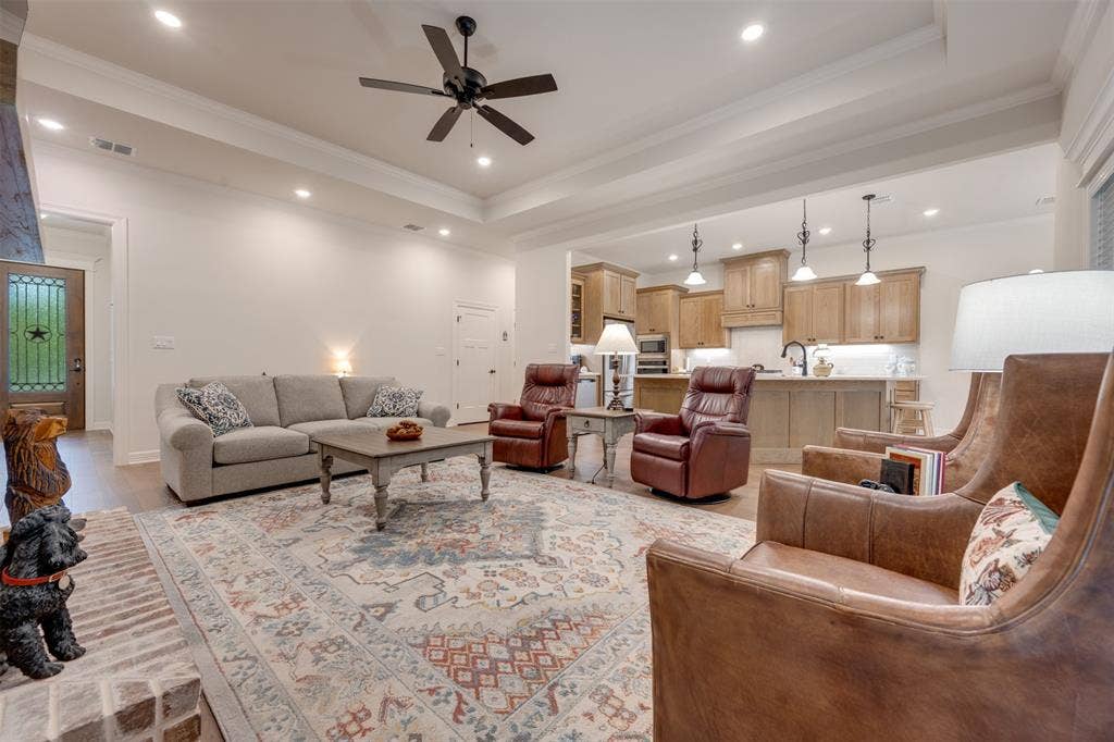 3113 Shadow Pine Drive, Larue, TX 75770 3113 Shadow Pine Drive, Larue, TX 75770