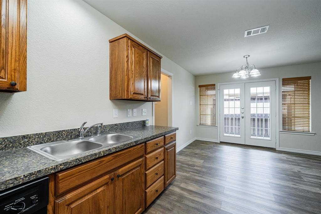 26 Duplex Portfolio, Commerce, TX 75428