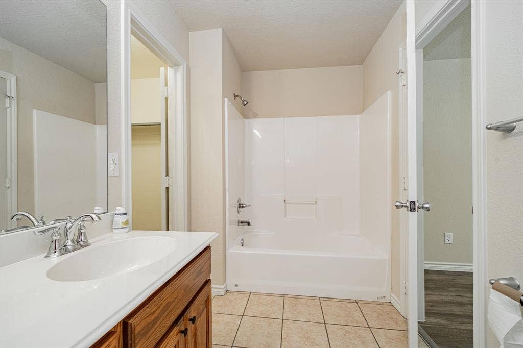 26 Duplex Portfolio, Commerce, TX 75428