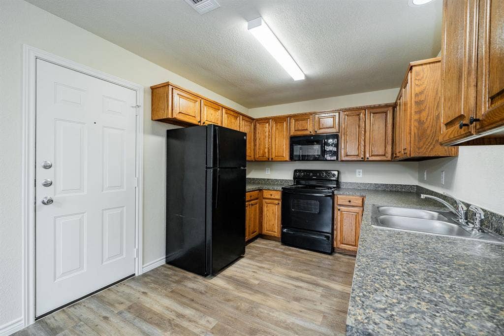 26 Duplex Portfolio, Commerce, TX 75428