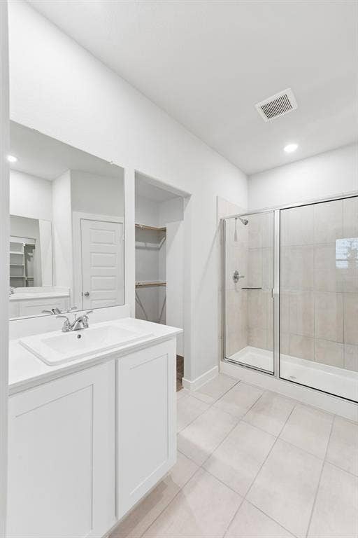 2708 Delevan Drive, Princeton, TX 75407 Primary Bathroom in the Cedar home plan – REPRESENTATIVE PHOTO