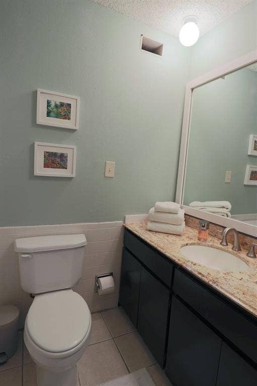 2714 McCart Avenue, Fort Worth, TX 76110 2714 McCart Avenue, Fort Worth, TX 76110