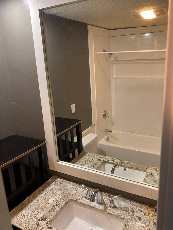 2714 McCart Avenue, Fort Worth, TX 76110 2714 McCart Avenue, Fort Worth, TX 76110