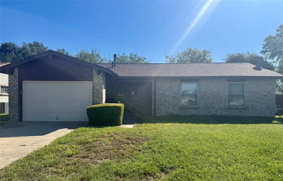 Property photo for 6604 Brookshire Trail, North Richland Hills, TX