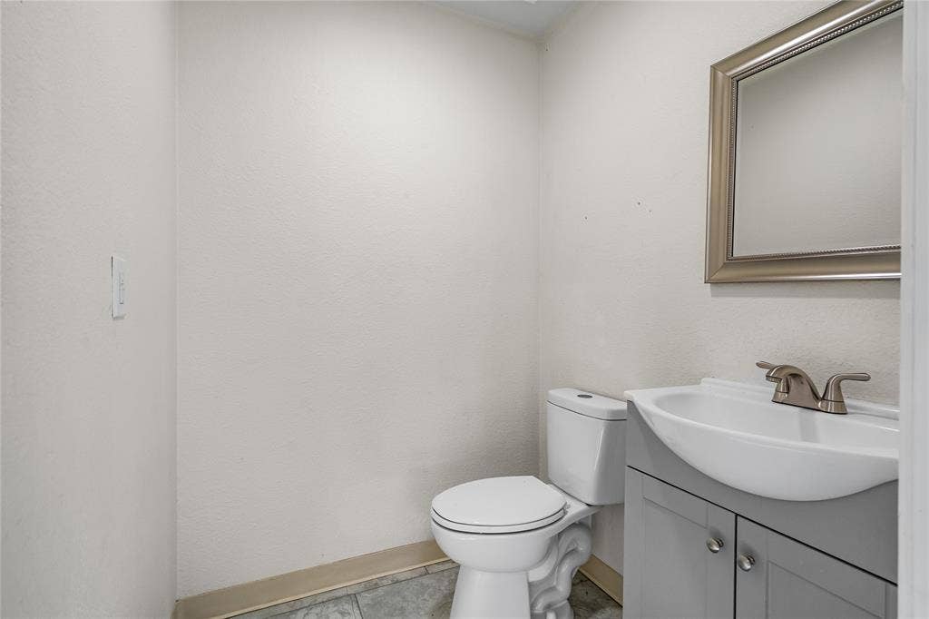 2467 State Highway 78 S, Farmersville, TX 75442