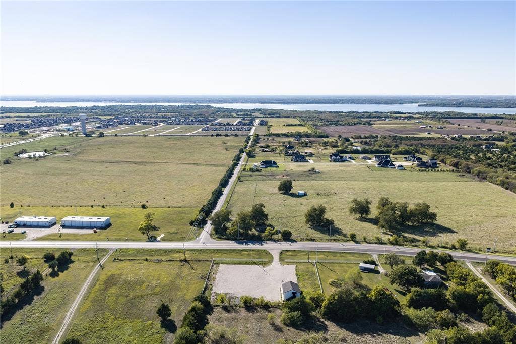 2467 State Highway 78 S, Farmersville, TX 75442
