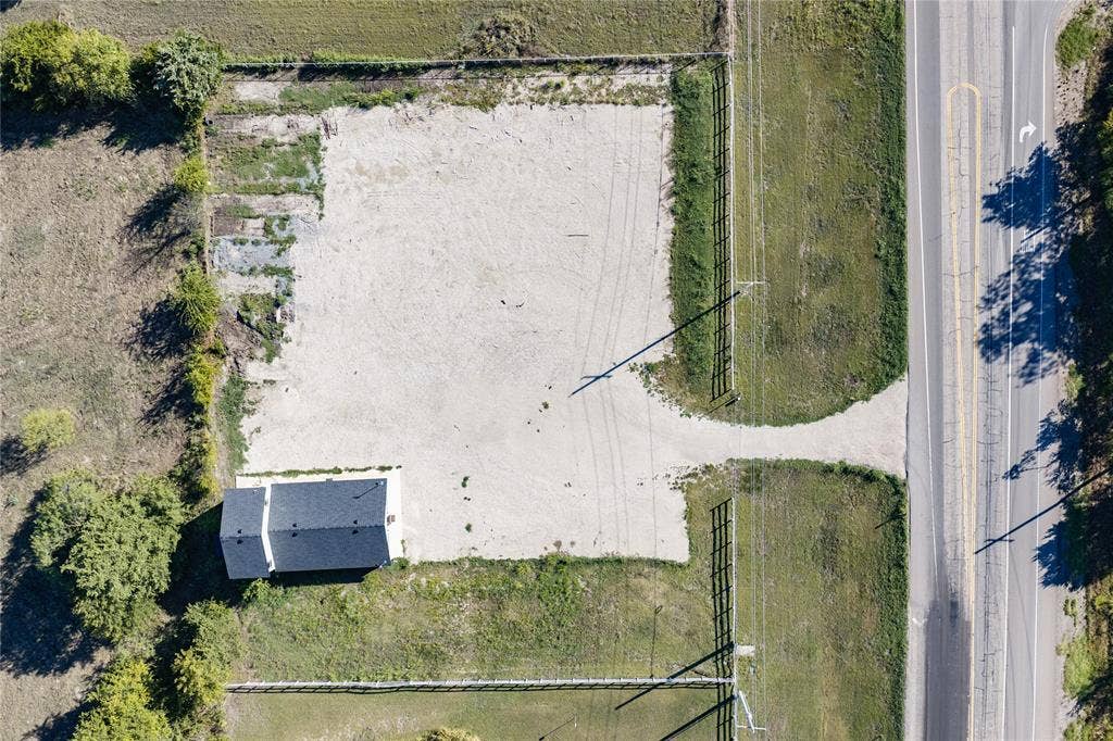 2467 State Highway 78 S, Farmersville, TX 75442