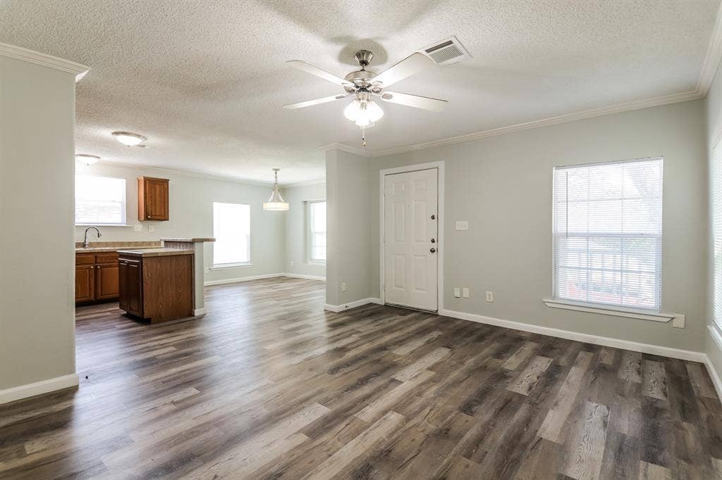 2536 Kool Avenue, Dallas, TX 75241 2536 Kool Avenue, Dallas, TX 75241