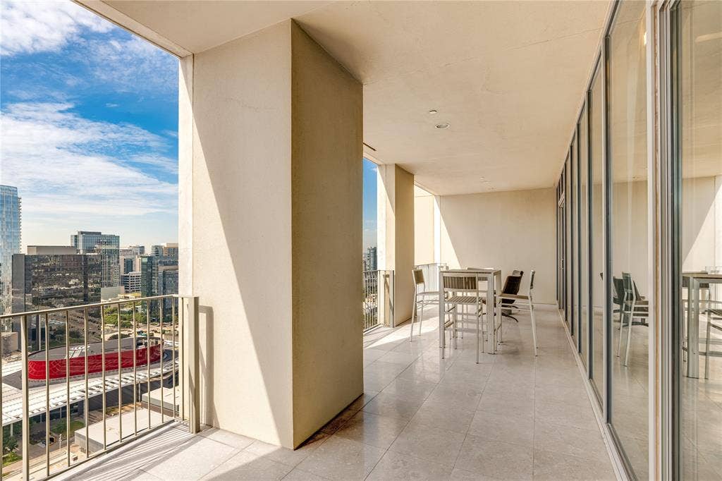 1717 Arts Plaza, #2303, Dallas, TX 75201