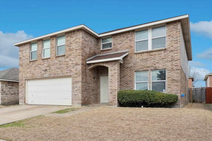 Property photo for 4020 German Pointer Way, Fort Worth, TX
