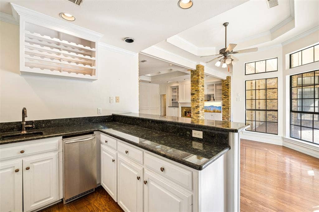 5806 London Lane, Dallas, TX 75252 5806 London Lane, Dallas, TX 75252