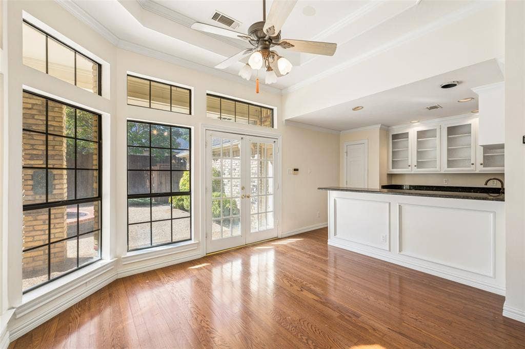 5806 London Lane, Dallas, TX 75252 5806 London Lane, Dallas, TX 75252