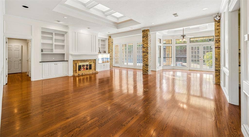 5806 London Lane, Dallas, TX 75252 5806 London Lane, Dallas, TX 75252