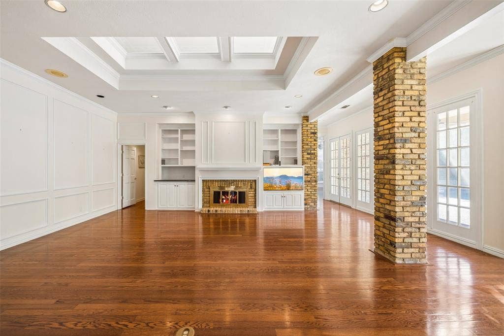 5806 London Lane, Dallas, TX 75252 5806 London Lane, Dallas, TX 75252