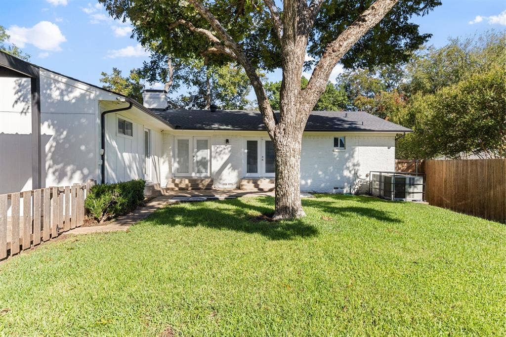 9735 Queenswood Lane, Dallas, TX 75238 9735 Queenswood Lane, Dallas, TX 75238