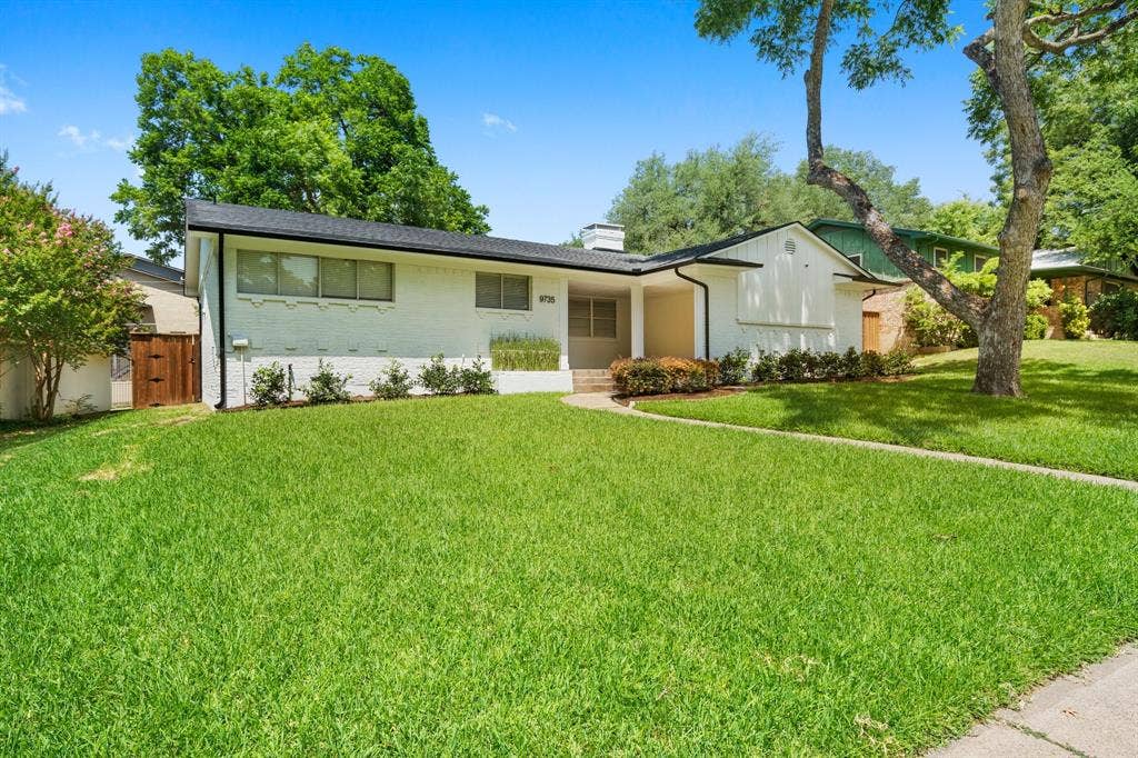 9735 Queenswood Lane, Dallas, TX 75238 9735 Queenswood Lane, Dallas, TX 75238