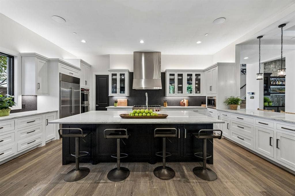 4224 Amherst Avenue, University Park, TX 75225 Kitchen