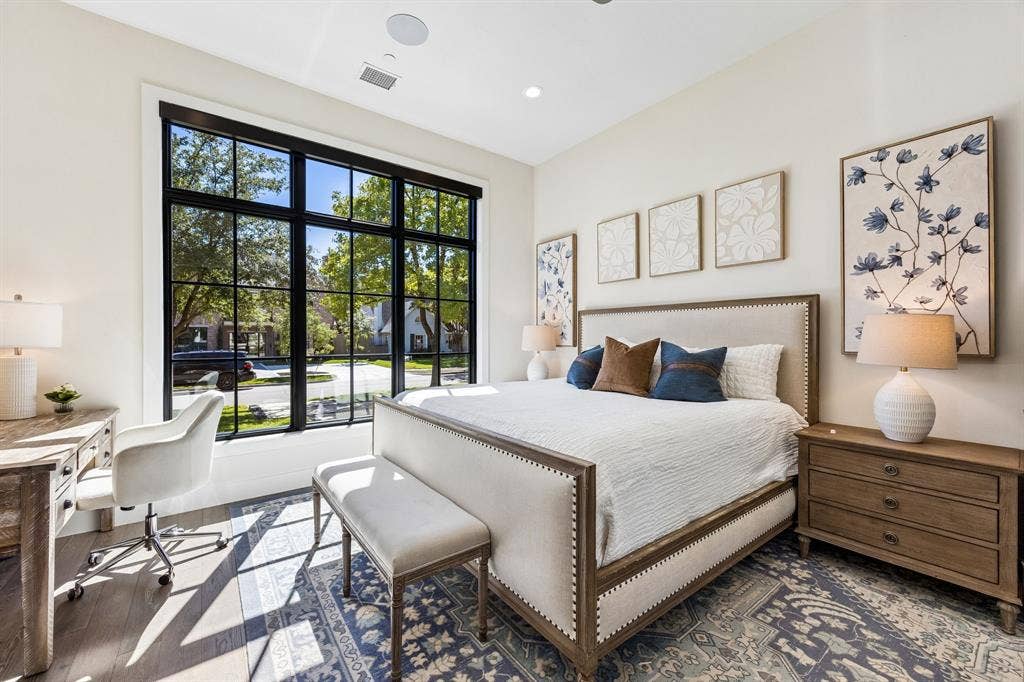 4224 Amherst Avenue, University Park, TX 75225 Downstairs-Bedroom
