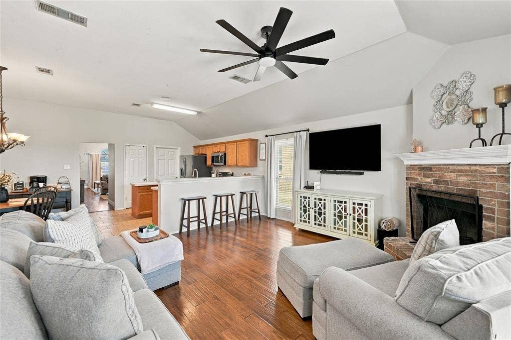506 Timber Drive, Waxahachie, TX 75165 506 Timber Drive, Waxahachie, TX 75165