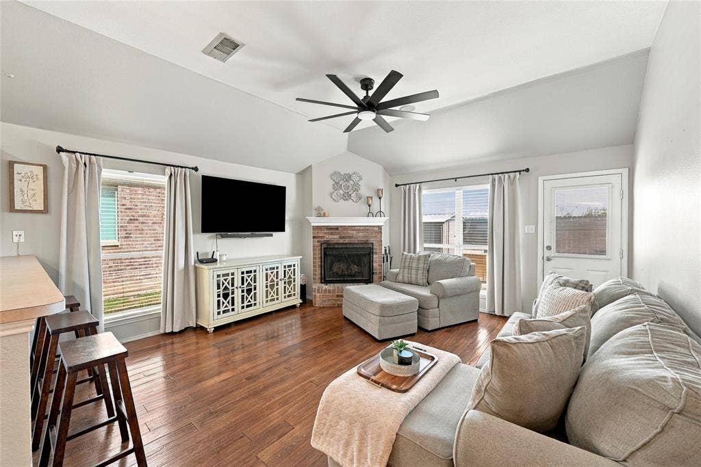 506 Timber Drive, Waxahachie, TX 75165 506 Timber Drive, Waxahachie, TX 75165