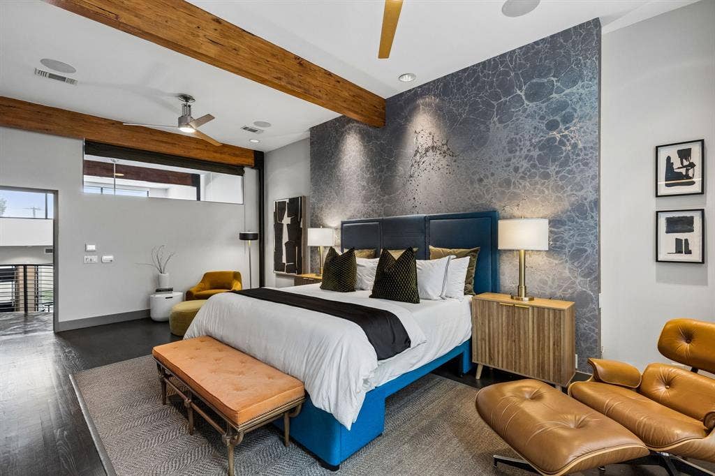 3819 Commerce Street, Dallas, TX 75226 3819 Commerce Street, Dallas, TX 75226