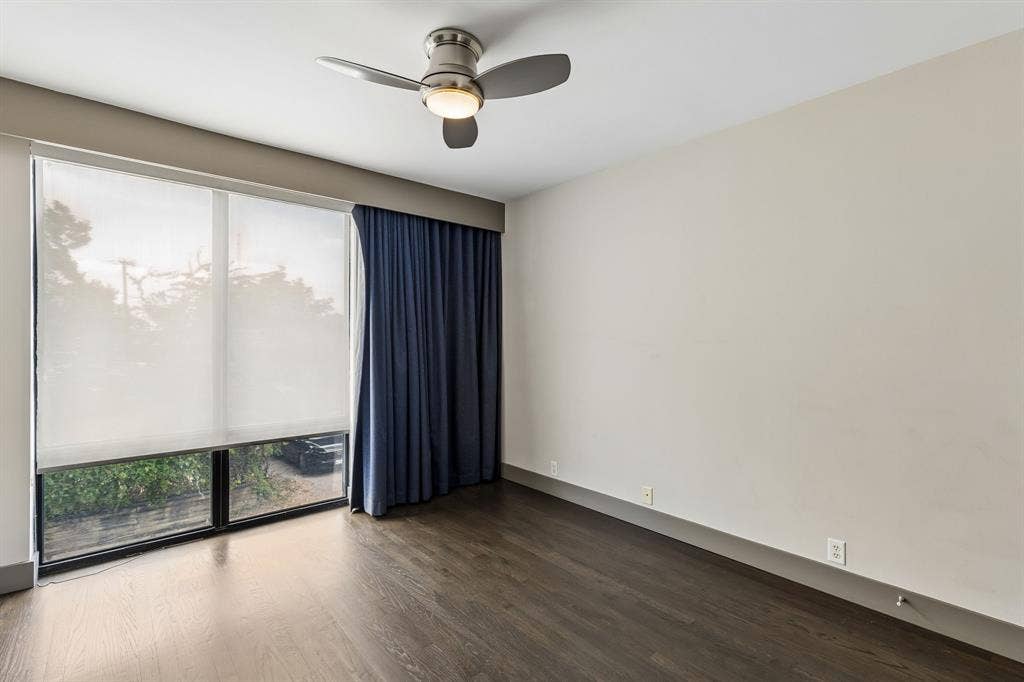 3819 Commerce Street, Dallas, TX 75226 3819 Commerce Street, Dallas, TX 75226