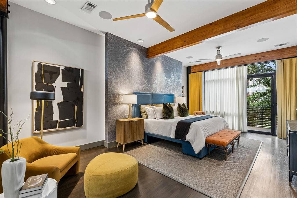 3819 Commerce Street, Dallas, TX 75226 3819 Commerce Street, Dallas, TX 75226