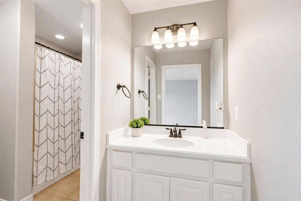 864 Willow Winds Street, Allen, TX 75013 864 Willow Winds Street, Allen, TX 75013