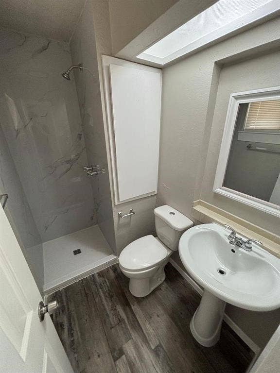 2522 Cunningham Street, Irving, TX 75062 2522 Cunningham Street, Irving, TX 75062