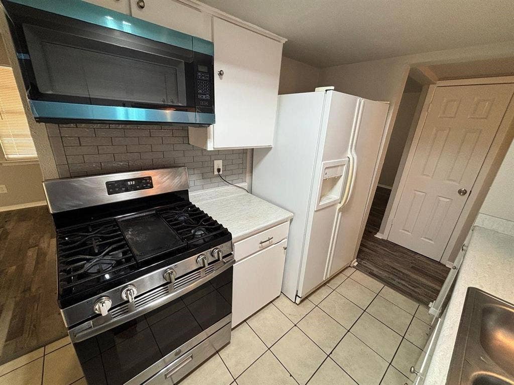 2522 Cunningham Street, Irving, TX 75062 2522 Cunningham Street, Irving, TX 75062