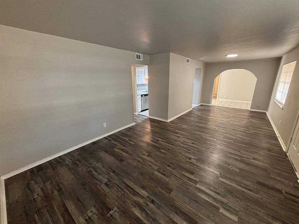 2522 Cunningham Street, Irving, TX 75062 2522 Cunningham Street, Irving, TX 75062