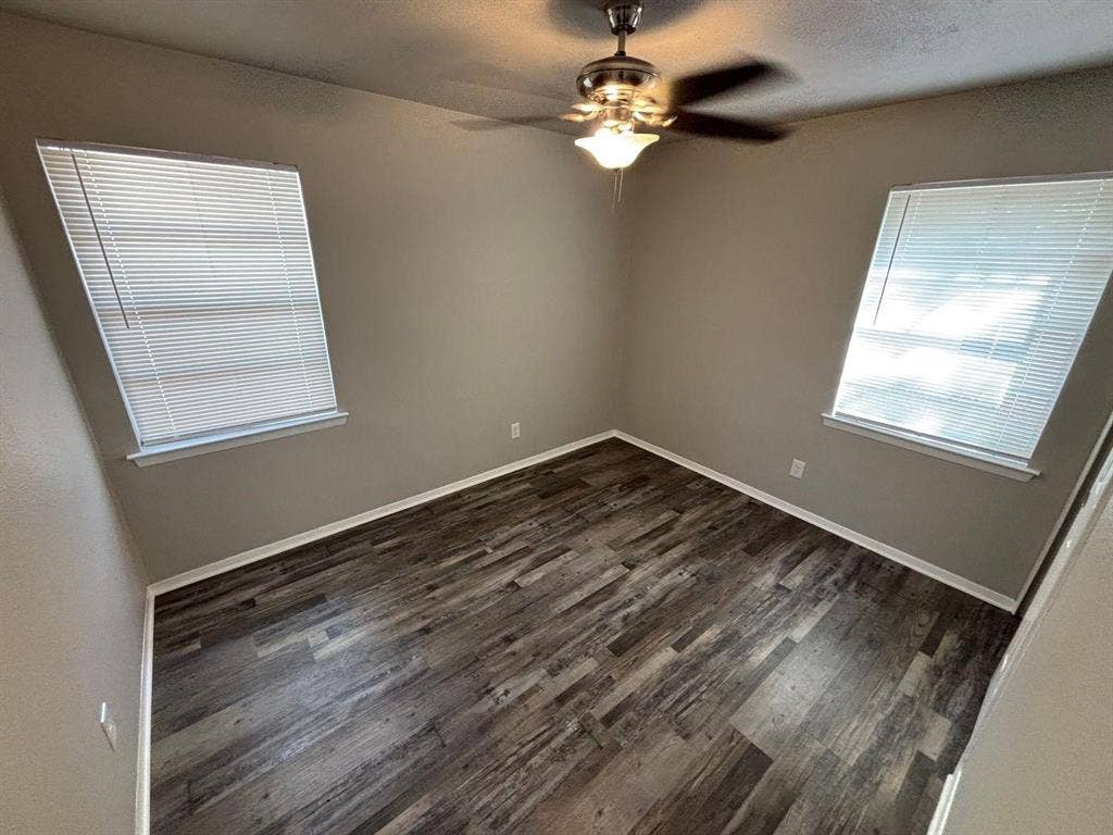 2522 Cunningham Street, Irving, TX 75062 2522 Cunningham Street, Irving, TX 75062