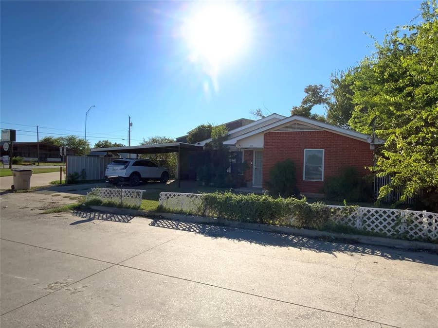 Property photo for 105 N Cole Street, Comanche, TX