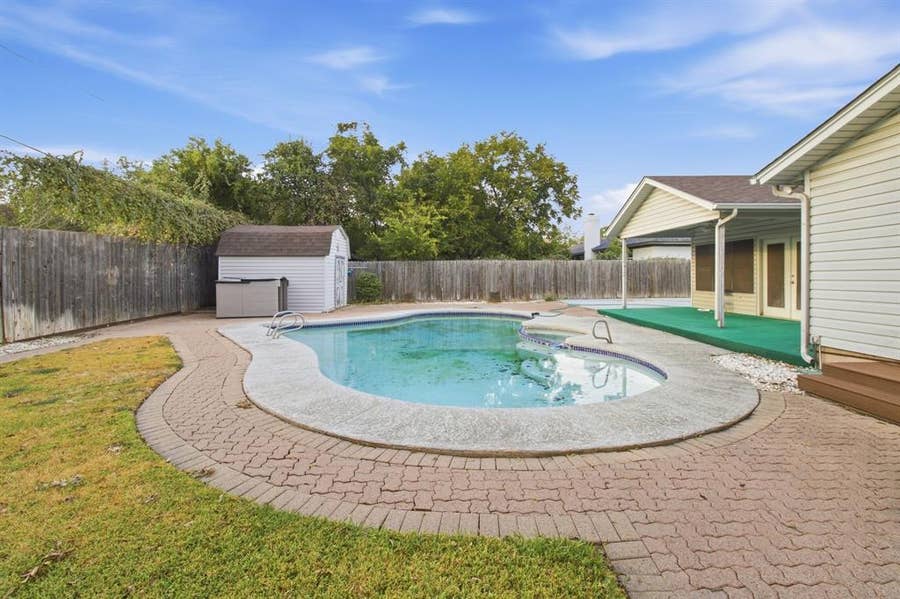 Property photo for 1914 Roosevelt Drive, Pantego, TX