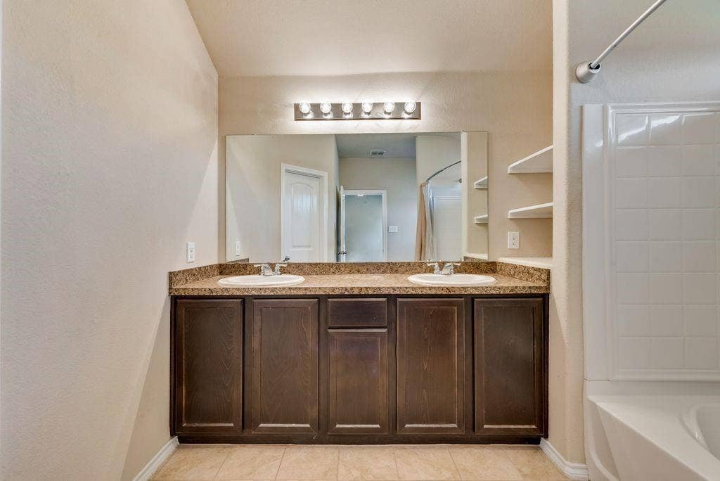 6320 Eagle Pier Way, Fort Worth, TX 76179