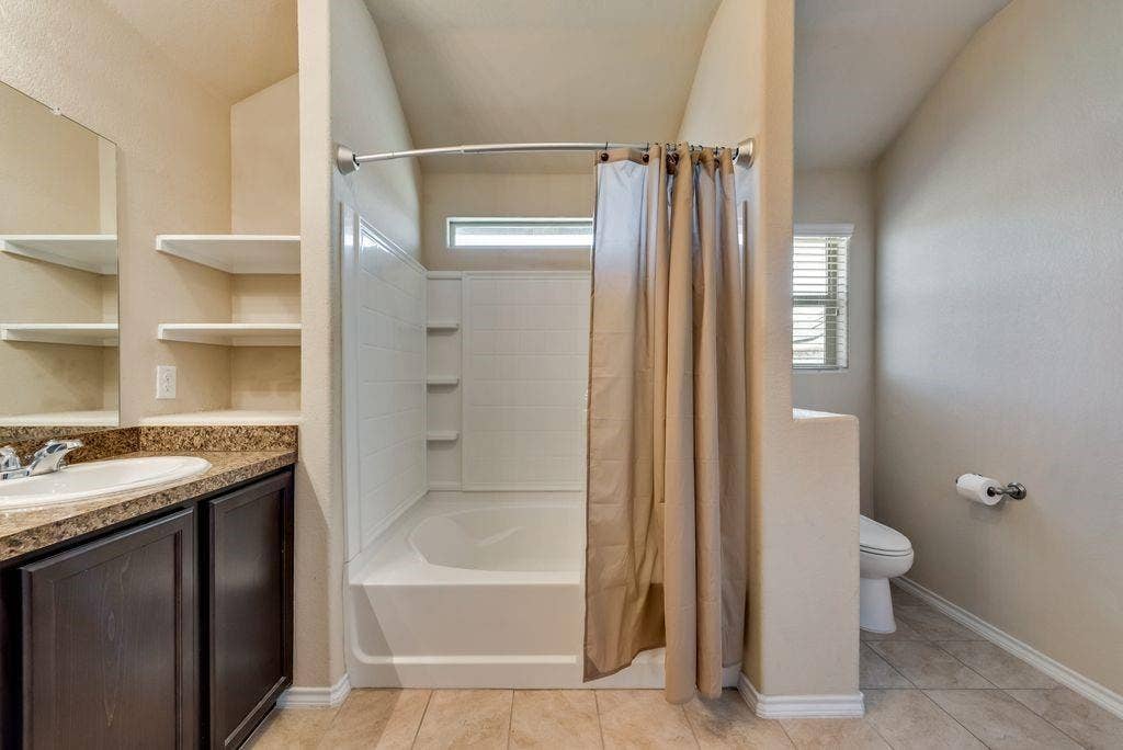 6320 Eagle Pier Way, Fort Worth, TX 76179