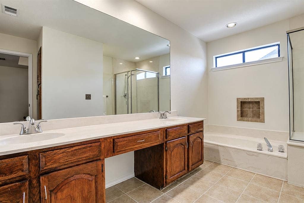 5100 Verde Valley Lane, #280, Dallas, TX 75254 5100 Verde Valley Lane, #280, Dallas, TX 75254