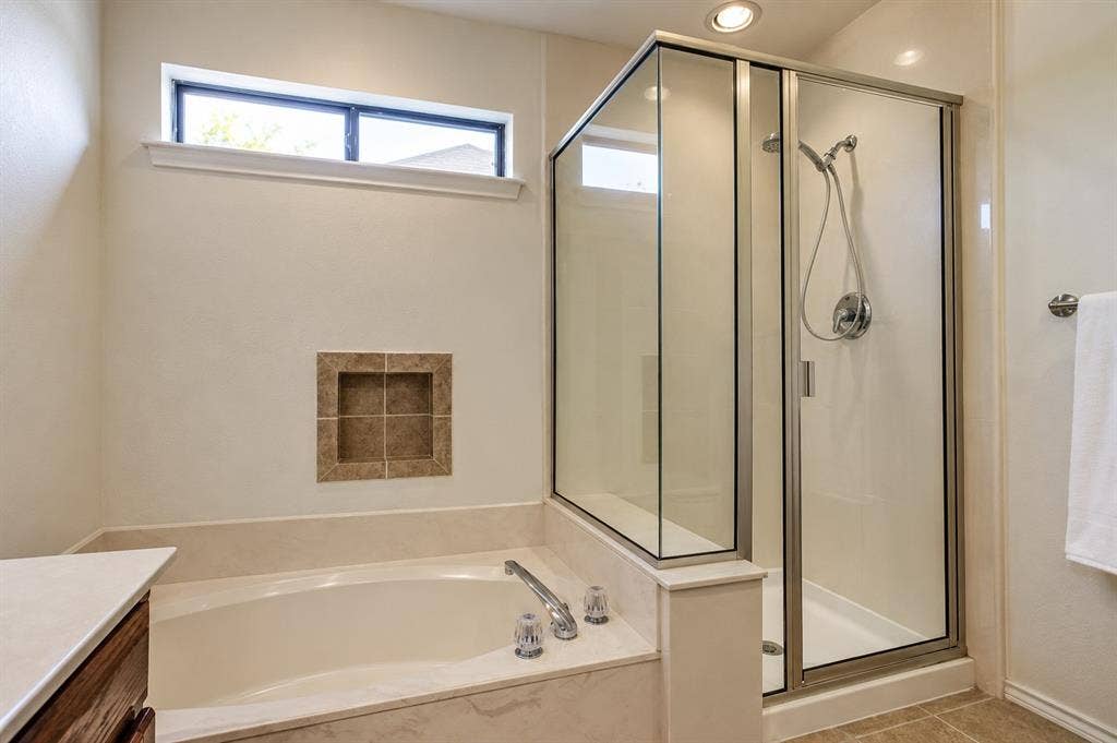5100 Verde Valley Lane, #280, Dallas, TX 75254 5100 Verde Valley Lane, #280, Dallas, TX 75254
