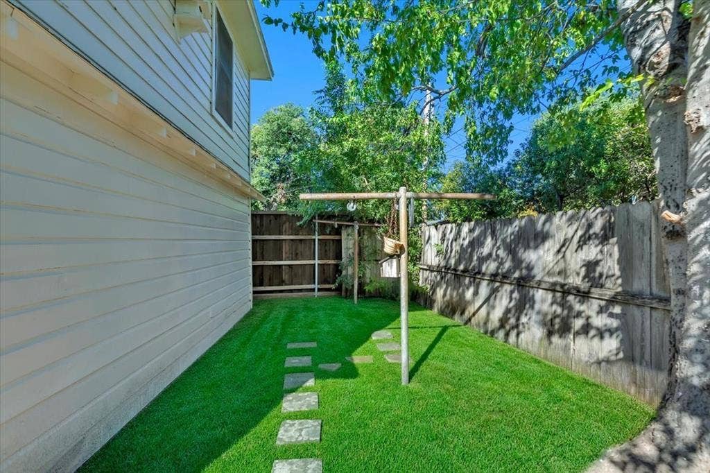 732 James Drive, Richardson, TX 75080 732 James Drive, Richardson, TX 75080