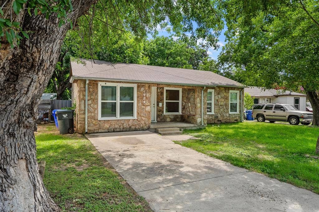 1924 Connally Street, Waco, TX 76711 1924 Connally Street, Waco, TX 76711